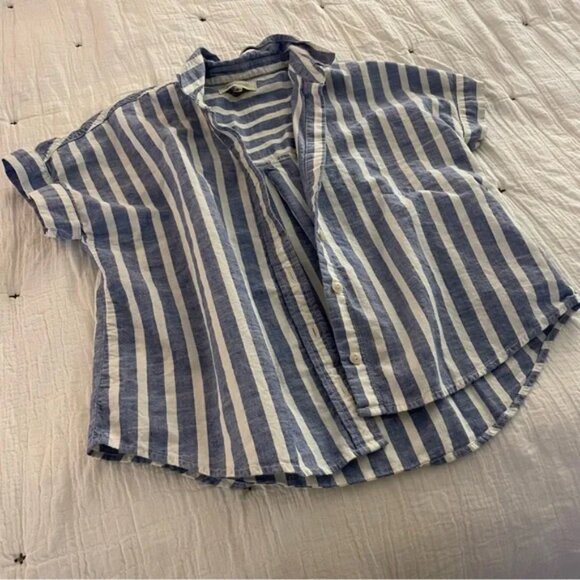 Madewell Blue + White Stripe Short Sleeve Button Down – Size Small - Picture 4 of 7
